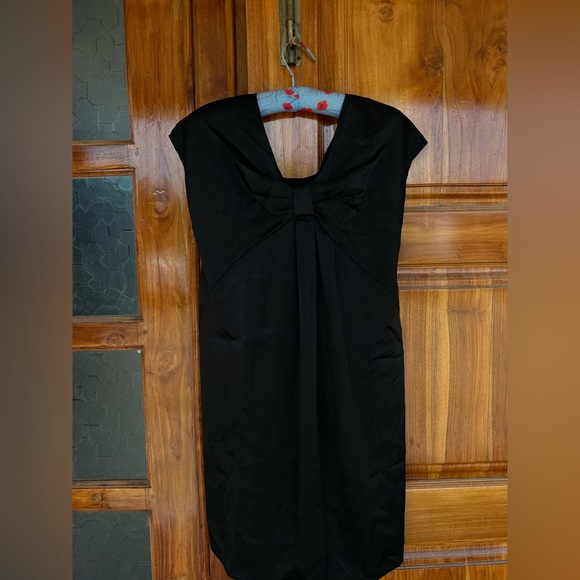 Black shirt dress loose fit. Used. Size medium - Picture 4 of 4
